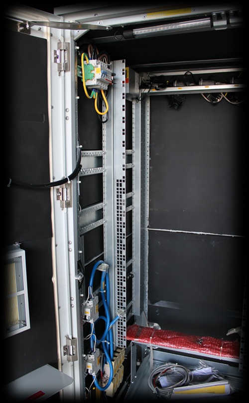 Eltek Outdoor Equipment Enclosure Cabinet IP55 (Nema 4 equivalent) 26RU - Image 5